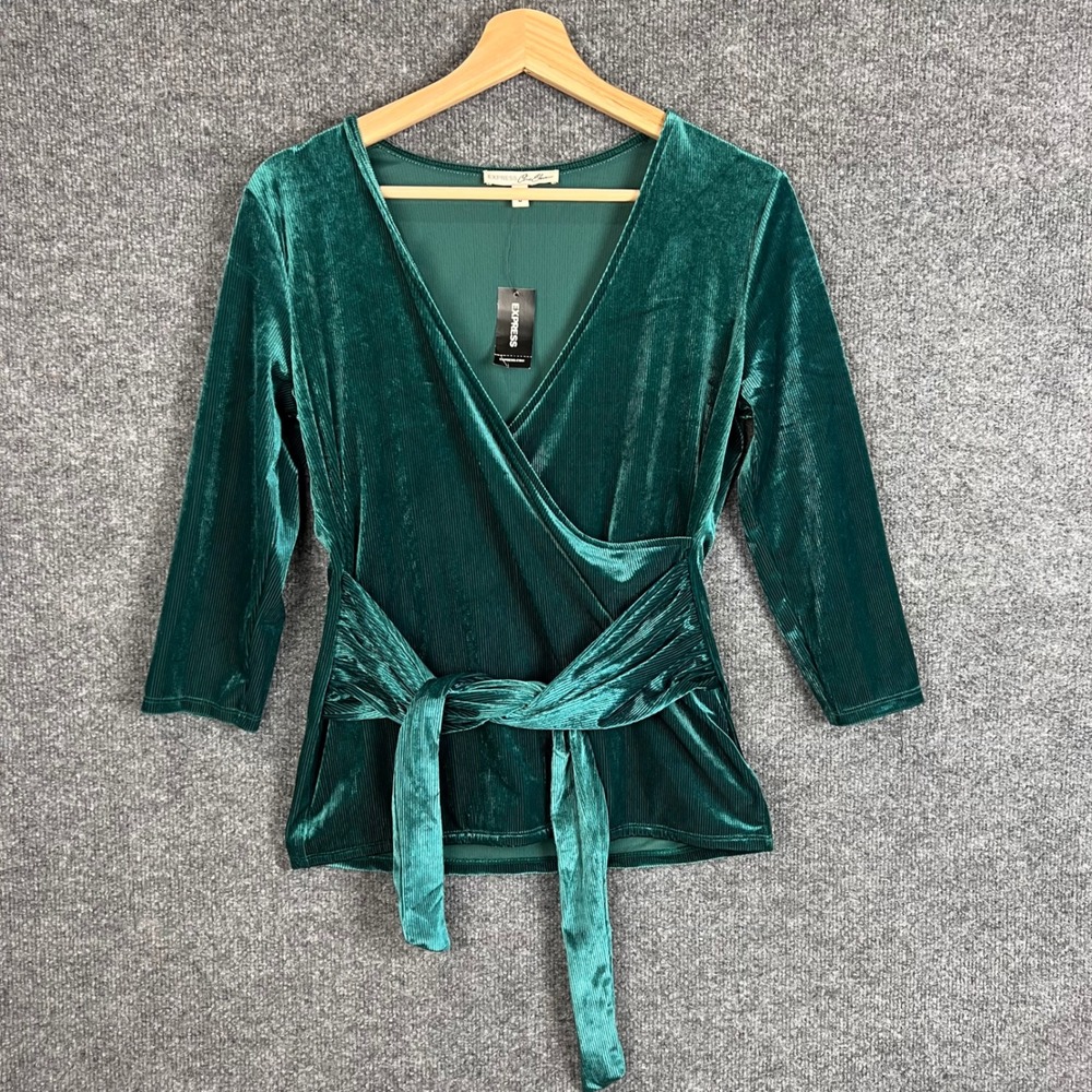 NEW Express Wrap Top Womens Medium Green NWT Ribbed Velvet 3/4 Sleeve - Picture 1 of 9